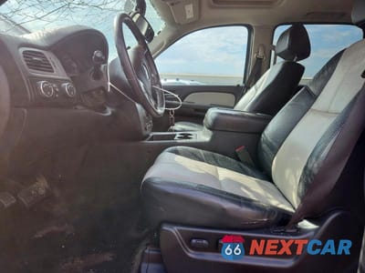 Zdjęcie 7 z 13 samochodu: 2008 CHEVROLET SUBURBAN K1500 LS VIN:3GNFK16368G301706 - miniatura
