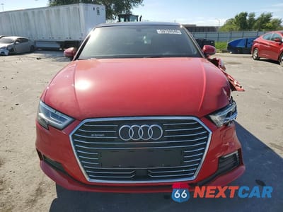 Piąte zdjęcie samochodu w środku: 2017 AUDI A3 E-TRON PREMIUM PLUS VIN:WAUTPBFF9HA036370 - miniatura