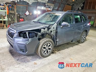 2020 SUBARU FORESTER PREMIUM JF2SKAJC7LH498318 - główne zdjęcie licytacji z USA - miniatura