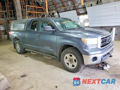 Czwarte zdjęcie samochodu z boku: 2010 TOYOTA TUNDRA DOUBLE CAB SR5 VIN:5TFUM5F12AX013263 - miniatura