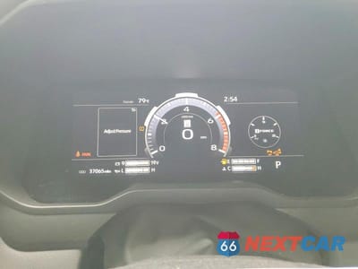 Zdjęcie 9 z 12 samochodu: 2024 TOYOTA TUNDRA CREWMAX LIMITED VIN:5TFJA5DB9RX165625 - miniatura