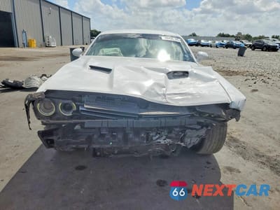 Piąte zdjęcie samochodu w środku: 2018 DODGE CHALLENGER R VIN:2C3CDZBT1JH202456 - miniatura