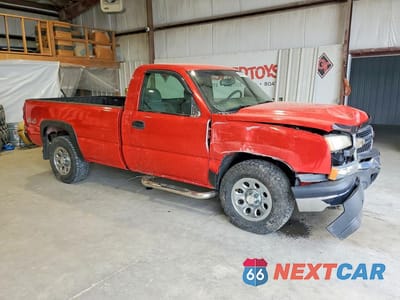 Czwarte zdjęcie samochodu z boku: 2007 CHEVROLET SILVERADO K1500 CLASSIC VIN:1GCEK14V87E173323 - miniatura