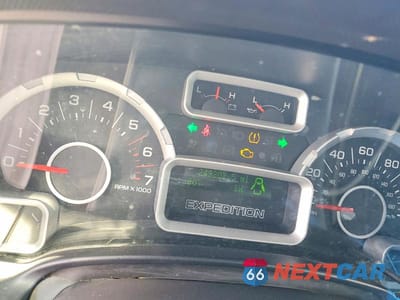 Zdjęcie 9 z 11 samochodu: 2007 FORD EXPEDITION XLT VIN:1FMFU15537LA17789 - miniatura