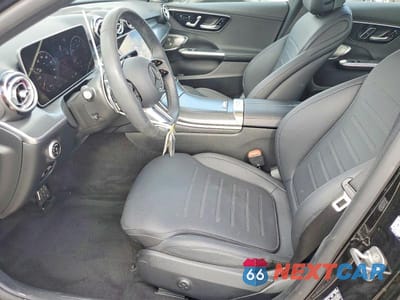 Zdjęcie 7 z 13 samochodu: 2025 MERCEDES-BENZ C 300 4MATIC VIN:W1KAF4HB9SR281719 - miniatura