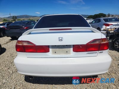 Zdjęcie 6 z 12 samochodu: 2000 HONDA ACCORD EX VIN:1HGCG1658YA096727 - miniatura