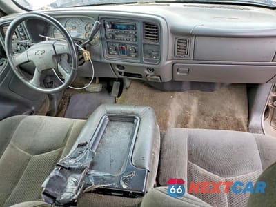 Zdjęcie 8 z 12 samochodu: 2004 CHEVROLET SILVERADO K1500 VIN:2GCEK19T341146471 - miniatura