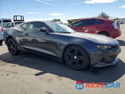 Czwarte zdjęcie samochodu z boku: 2017 CHEVROLET CAMARO LT VIN:1G1FB1RX3H0164213 - miniatura