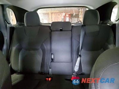 Zdjęcie 10 z 13 samochodu: 2021 JEEP CHEROKEE LATITUDE VIN:1C4PJLCB7MD189416 - miniatura