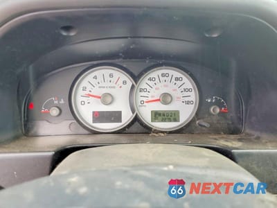 Zdjęcie 9 z 13 samochodu: 2005 FORD ESCAPE XLT VIN:1FMCU93115KB93549 - miniatura
