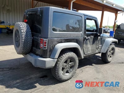 Trzecie zdjęcie samochodu z tyłu: 2015 JEEP WRANGLER SPORT VIN:1C4AJWAG9FL560736 - miniatura