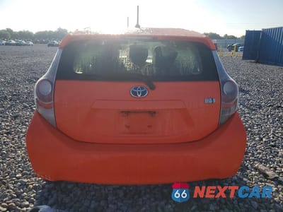 Zdjęcie 6 z 12 samochodu: 2014 TOYOTA PRIUS C TWO VIN:JTDKDTB3XE1082312 - miniatura