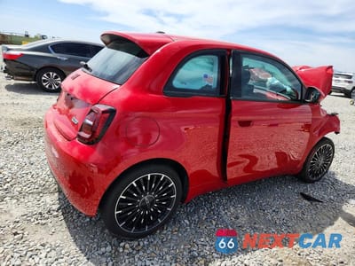 Trzecie zdjęcie samochodu z tyłu: 2024 FIAT 500 E RED VIN:ZFAFFAA41RX204057 - miniatura