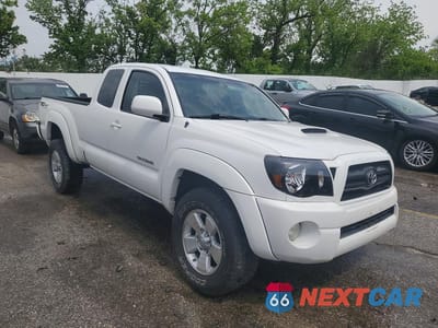 Czwarte zdjęcie samochodu z boku: 2007 TOYOTA TACOMA PRERUNNER ACCESS CAB VIN:5TETU62N27Z370731 - miniatura