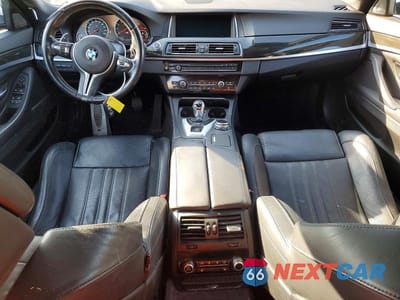 Zdjęcie 8 z 12 samochodu: 2014 BMW M5 VIN:WBSFV9C54ED097655 - miniatura