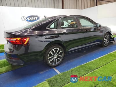 Trzecie zdjęcie samochodu z tyłu: 2025 VOLKSWAGEN JETTA SE VIN:3VWEX7BU9SM024501 - miniatura