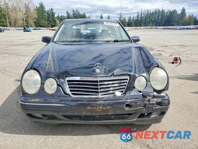 Piąte zdjęcie samochodu w środku: 2001 MERCEDES-BENZ E 320 VIN:WDBJF65J81B386260 - miniatura