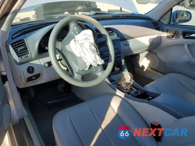 Zdjęcie 8 z 12 samochodu: 2001 MERCEDES-BENZ CLK 430 VIN:WDBLJ70G61F175379 - miniatura