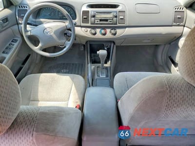 Zdjęcie 8 z 13 samochodu: 2003 TOYOTA CAMRY LE VIN:4T1BE32K23U707586 - miniatura