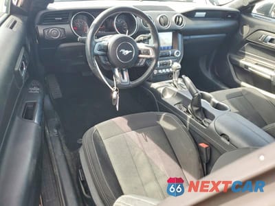 Zdjęcie 8 z 13 samochodu: 2021 FORD MUSTANG VIN:1FA6P8TH5M5119330 - miniatura