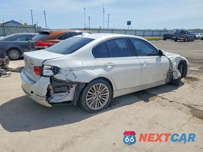 Trzecie zdjęcie samochodu z tyłu: 2012 BMW 328 I VIN:WBA3A5C56CF345157 - miniatura