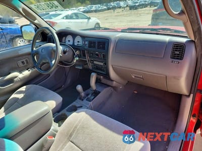 Zdjęcie 8 z 12 samochodu: 2002 TOYOTA TACOMA V6 VIN:5TEWN72N32Z125719 - miniatura