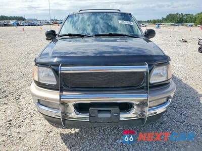 Piąte zdjęcie samochodu w środku: 1998 FORD EXPEDITION VIN:1FMRU17L7WLB08555 - miniatura