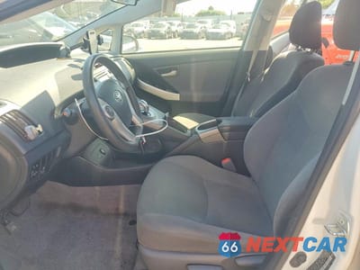 Zdjęcie 7 z 12 samochodu: 2015 TOYOTA PRIUS THREE VIN:JTDKN3DU2F1931921 - miniatura