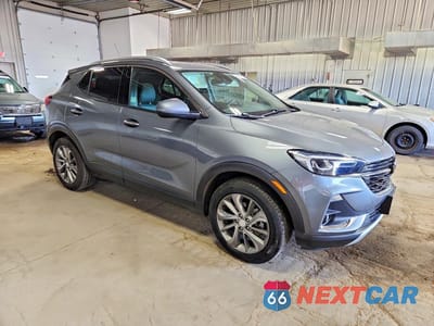 Czwarte zdjęcie samochodu z boku: 2022 BUICK ENCORE GX ESSENCE VIN:KL4MMFSL3NB076043 - miniatura