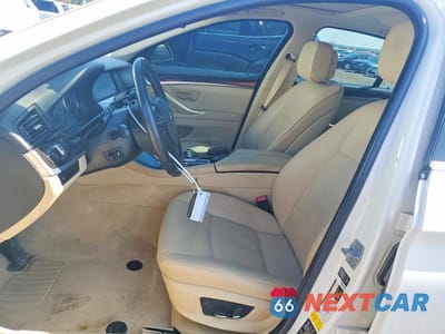 Zdjęcie 7 z 11 samochodu: 2013 BMW 528 XI VIN:WBAXH5C59DD112481 - miniatura