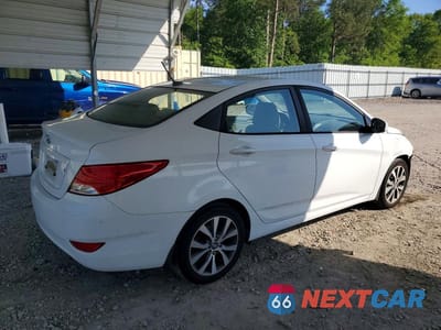 Trzecie zdjęcie samochodu z tyłu: 2017 HYUNDAI ACCENT SE VIN:KMHCT4AE8HU319605 - miniatura