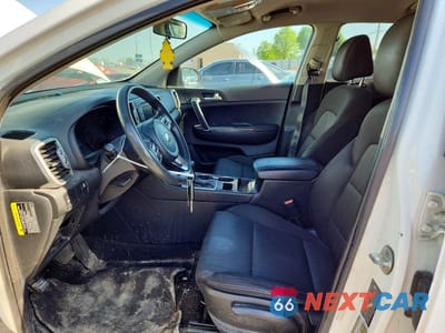 Zdjęcie 7 z 12 samochodu: 2017 KIA SPORTAGE LX VIN:KNDPMCAC7H7111970 - miniatura