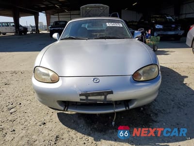 Piąte zdjęcie samochodu w środku: 1999 MAZDA MX-5 MIATA VIN:JM1NB3539X0122029 - miniatura