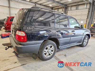 Trzecie zdjęcie samochodu z tyłu: 2004 LEXUS LX 470 VIN:JTJHT00W343541608 - miniatura