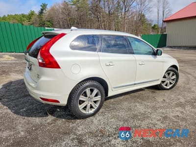 Trzecie zdjęcie samochodu z tyłu: 2017 VOLVO XC60 T5 INSCRIPTION VIN:YV440MRU4H2111159 - miniatura