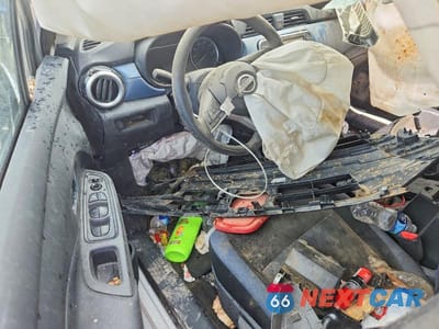 Zdjęcie 8 z 12 samochodu: 2025 NISSAN VERSA SV VIN:3N1CN8EV1SL868714 - miniatura