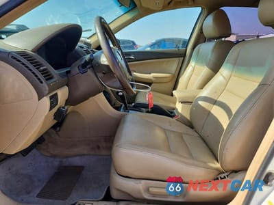 Zdjęcie 7 z 12 samochodu: 2003 HONDA ACCORD EX VIN:1HGCM66503A075255 - miniatura
