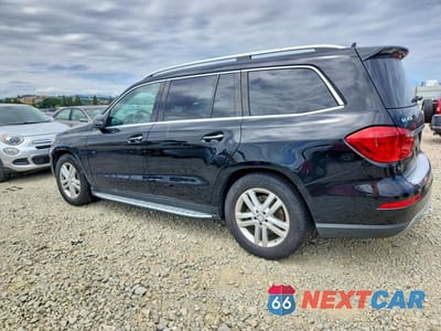 Drugie zdjęcie samochodu z przodu: 2015 MERCEDES-BENZ GL 450 4MATIC VIN:4JGDF6EE9FA501944 - miniatura