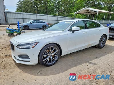 2018 VOLVO S90 T5 MOMENTUM LVY982AKXJP018079 - główne zdjęcie licytacji z USA - miniatura