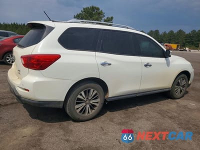Trzecie zdjęcie samochodu z tyłu: 2018 NISSAN PATHFINDER SL VIN:5N1DR2MM7JC608853 - miniatura