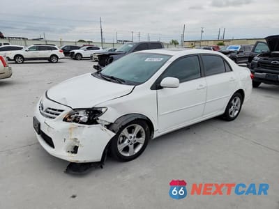 2013 TOYOTA COROLLA LE 5YFBU4EE8DP113425 - główne zdjęcie licytacji z USA - miniatura