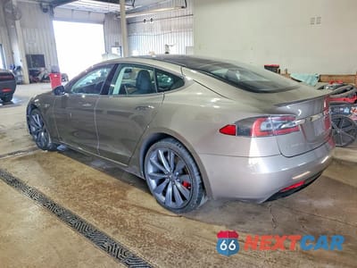 Drugie zdjęcie samochodu z przodu: 2016 TESLA MODEL S VIN:5YJSA1E48GF157777 - miniatura
