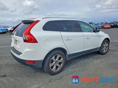 Trzecie zdjęcie samochodu z tyłu: 2013 VOLVO XC60 3.2 VIN:YV4940DLXD2371304 - miniatura