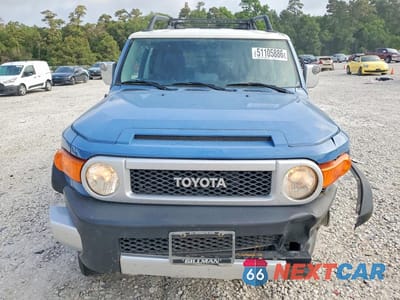Piąte zdjęcie samochodu w środku: 2013 TOYOTA FJ CRUISER BASE VIN:JTEBU4BF4DK163617 - miniatura