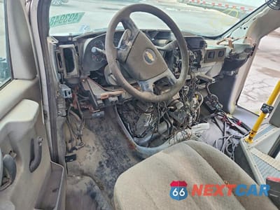 Zdjęcie 8 z 13 samochodu: 2013 CHEVROLET EXPRESS G4500 VIN:1GB6G5BL7D1110641 - miniatura