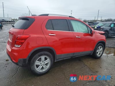 Trzecie zdjęcie samochodu z tyłu: 2020 CHEVROLET TRAX 1LT VIN:KL7CJLSB8LB340514 - miniatura