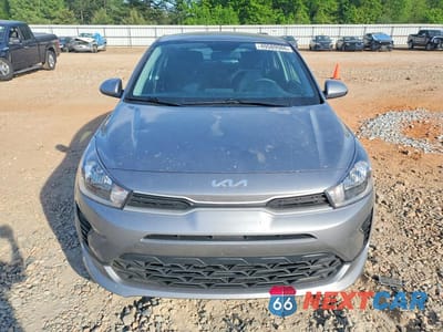 Piąte zdjęcie samochodu w środku: 2023 KIA RIO S VIN:3KPA25AD6PE627803 - miniatura