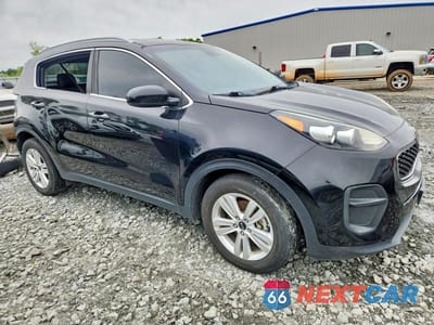 Czwarte zdjęcie samochodu z boku: 2017 KIA SPORTAGE LX VIN:KNDPM3AC8H7291377 - miniatura