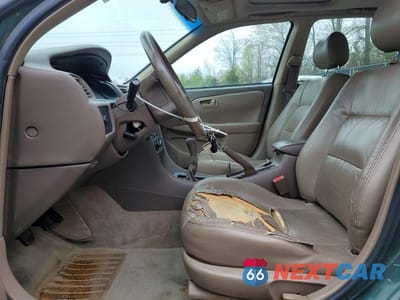 Zdjęcie 7 z 11 samochodu: 2001 TOYOTA CAMRY LE V6 VIN:4T1BF22K31U131558 - miniatura