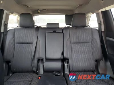 Zdjęcie 10 z 13 samochodu: 2014 TOYOTA HIGHLANDER LE PLUS VIN:5TDZKRFH0ES017002 - miniatura